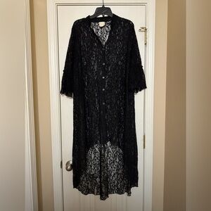 Elegant Black Lace Tunic